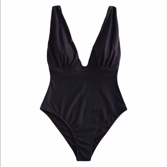 Zaful Black Ruched DropPlunge OnePiece NEW Size L - Picture 1 of 9
